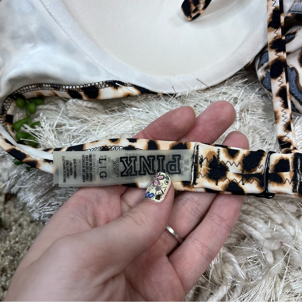 💙2/$40💙PINK Victoria's Secret Leopard Printed Ruffle Halter Bikini Top Size L - Picture 12 of 16